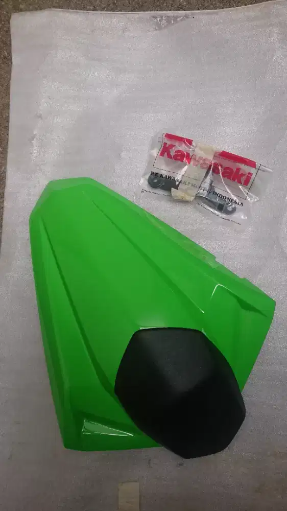 Cover seat ninja 250 fi original kawasaki
