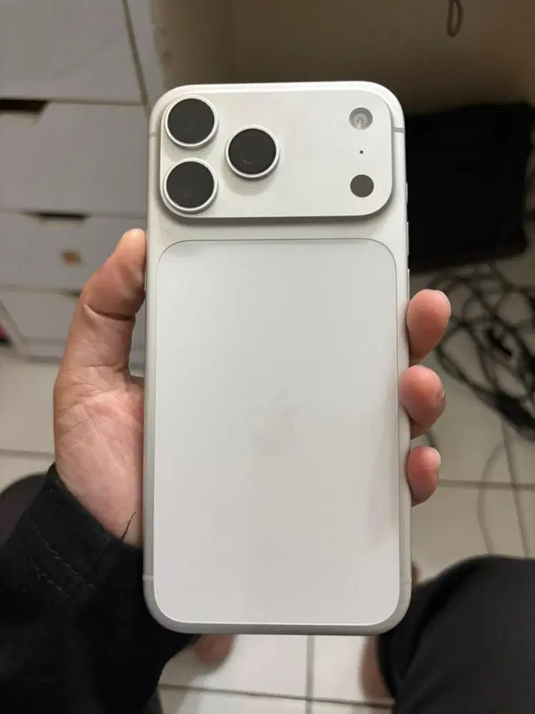 iphone 17 promax 256gb ibox garansi 2027