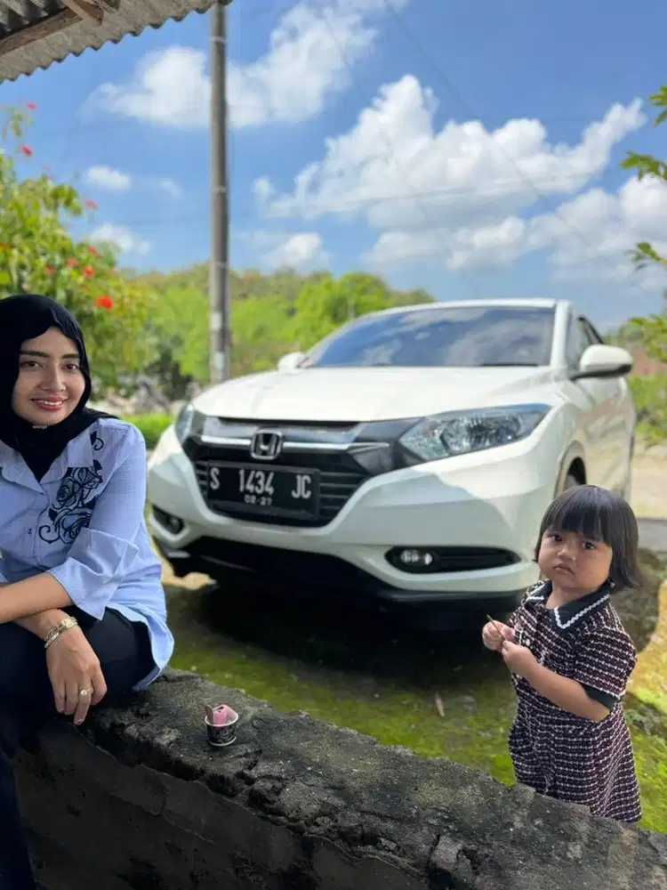 Honda HRV E CVT AT autometik 2017 pem orijinal antik