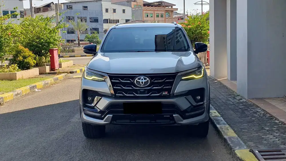Toyota Fortuner 2.8 VRZ GR Sport 4x4 Kick Sensor Diesel 2023 Like New