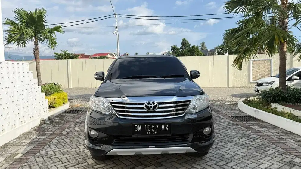 MOBIL BAGUS TINGGAL PAKAI