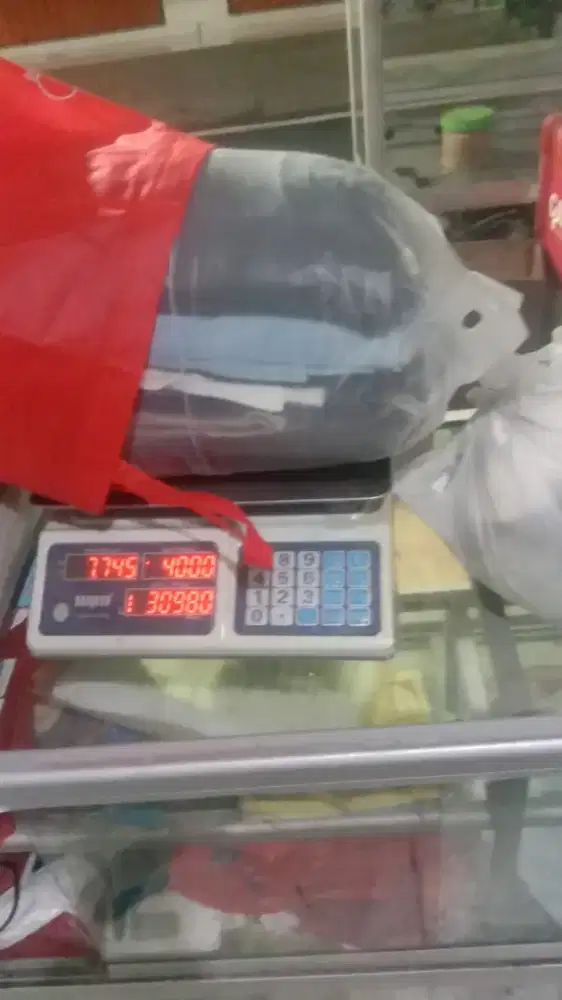 Dicari karyawan untuk jaga stan