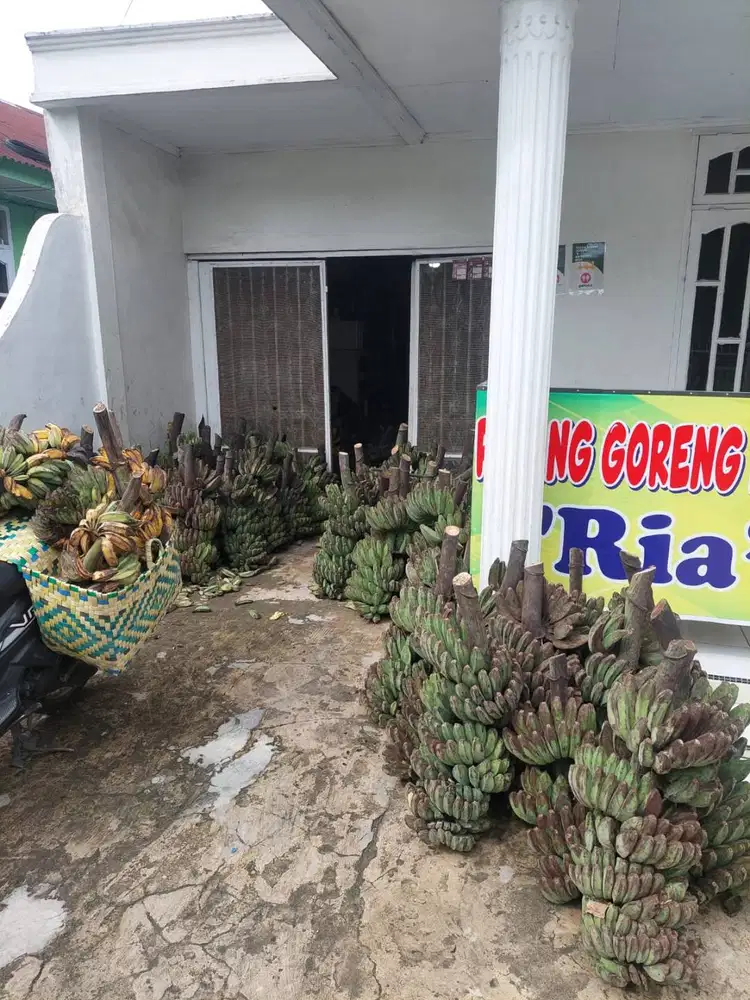 Dicari karyawan untuk jualan Pisang Crispy