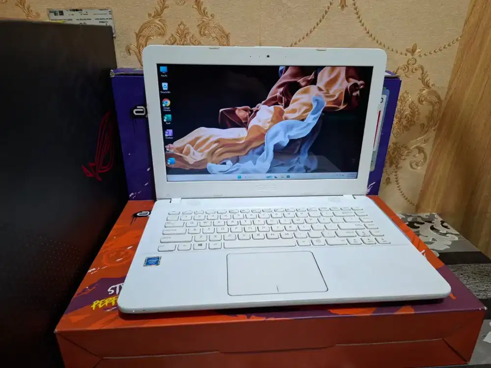 Laptop Asus Vivobook X441MA - Intel Celeron N4000 - 4GB -HDD 500GB -