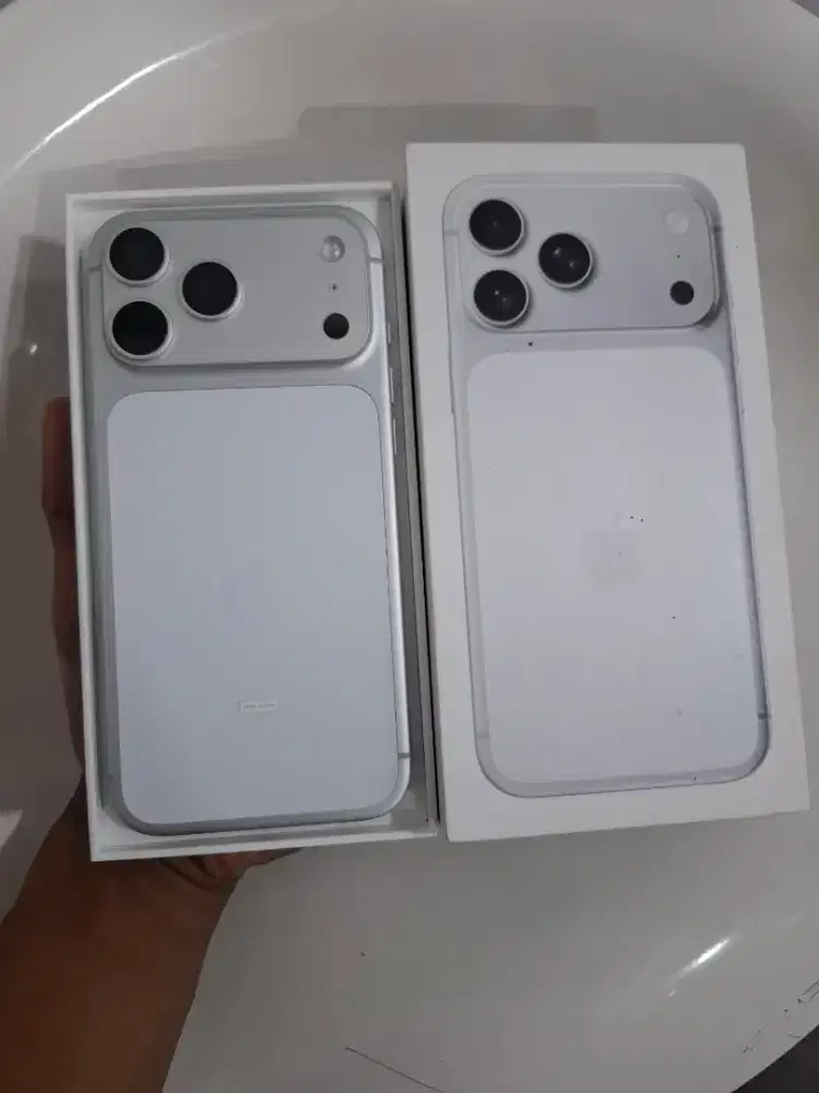 iPhone 17 promax 256gb iBox silver