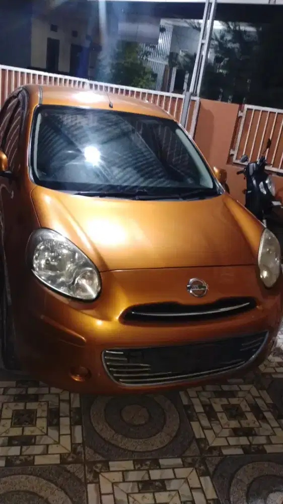 Nissan march 2011 mt 1.2