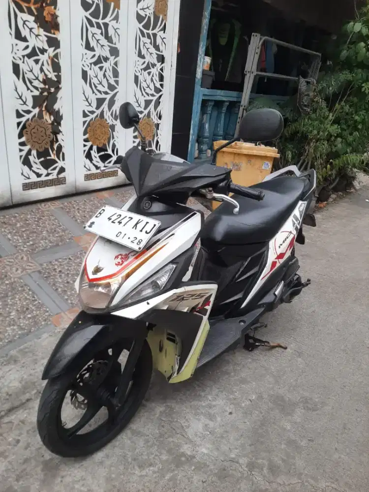 Yamaha Mio M3 2015 ss lengkap mesin bagus plat Bekasi Kota, stater On