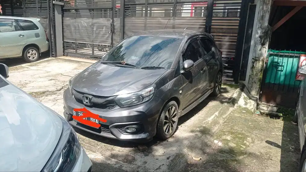 Jual mobil honda brio13