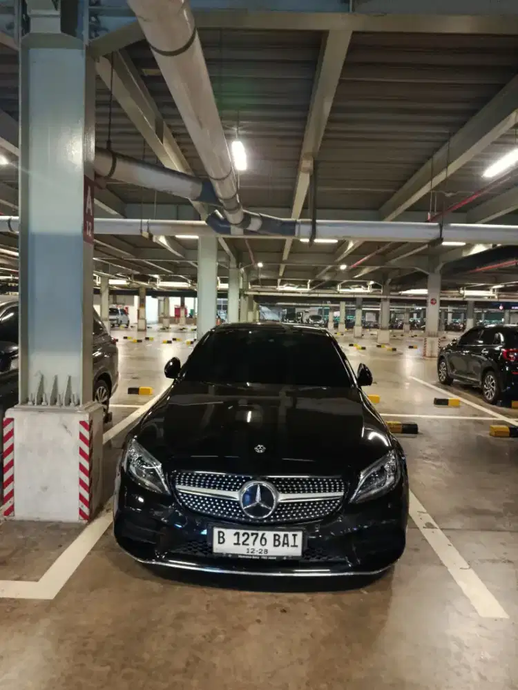 Mercedes-Benz C300 2019 Bensin