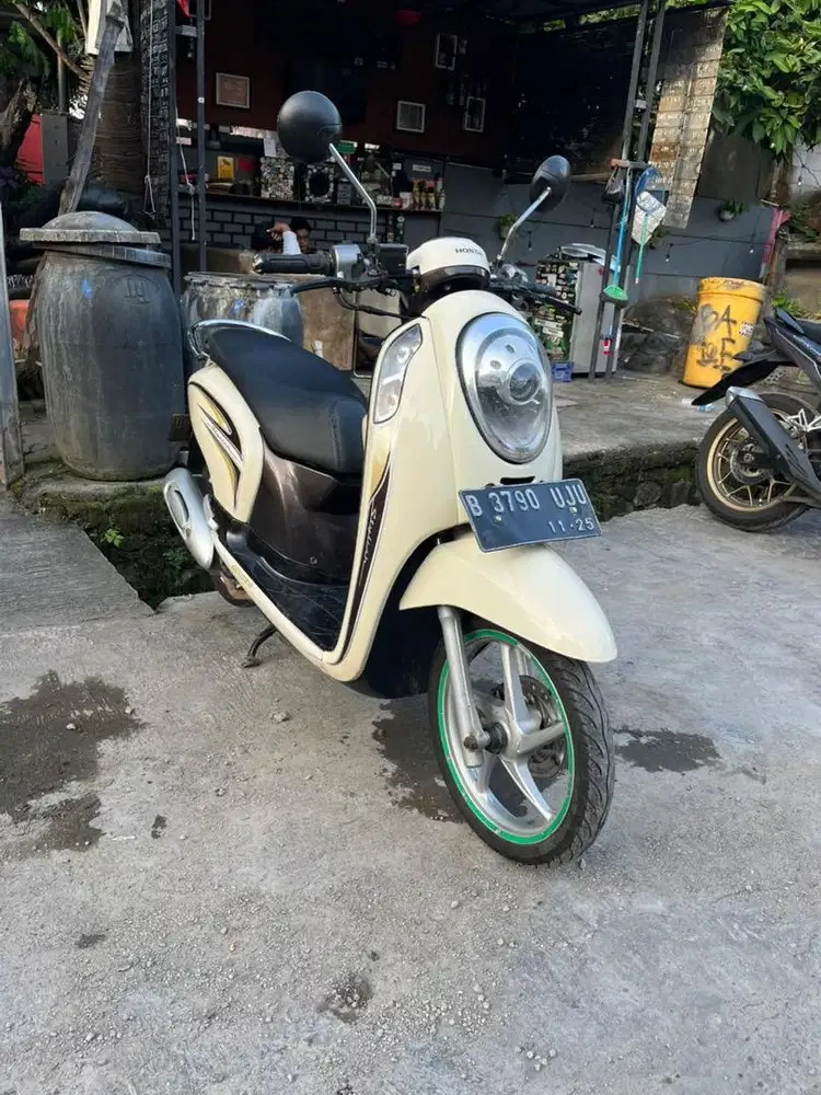 HONDA SCOOPY ESP ISS 2015