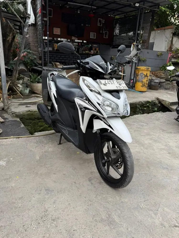HONDA VARIO 125 KZR 2014 PAJAK HIDUP