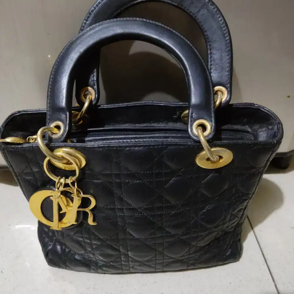 Lady Dior medium black