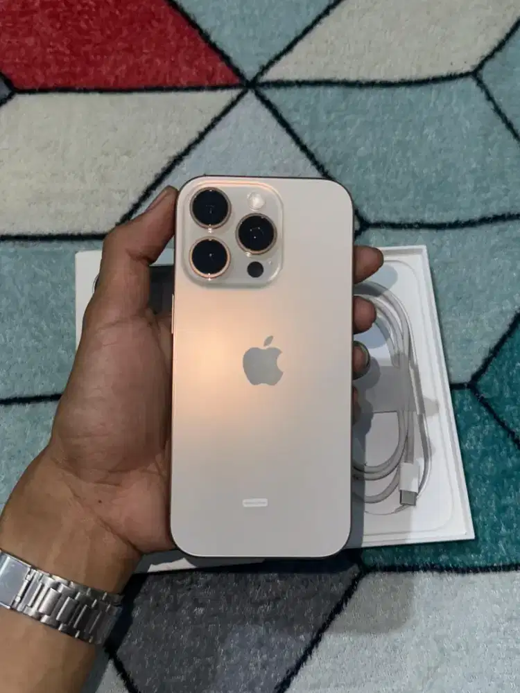 Iphone 16 pro 128 ibox pemakaian baru sebulan