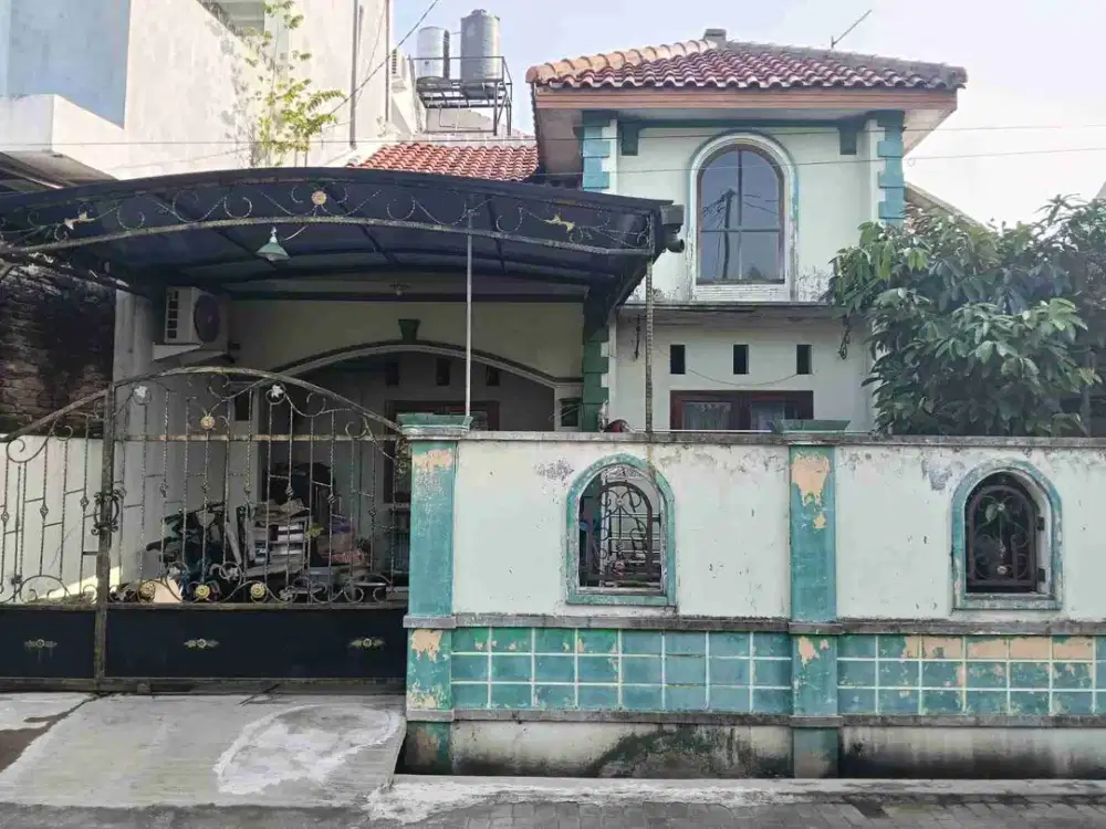 RUMAH TENGAH KOTA DI JL KANGGURU TIMUR GAYAMSARI SEMARANG