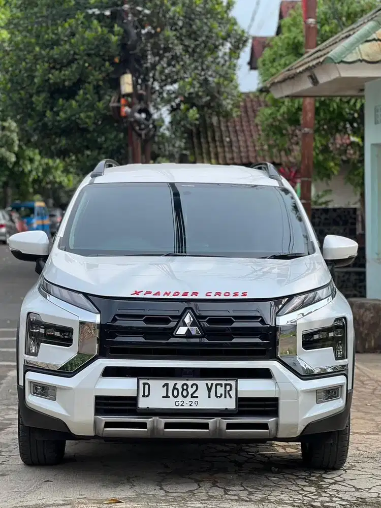 Super Low KM 8rb Xpander Cross Premium Package CVT 2024 NIK 2023