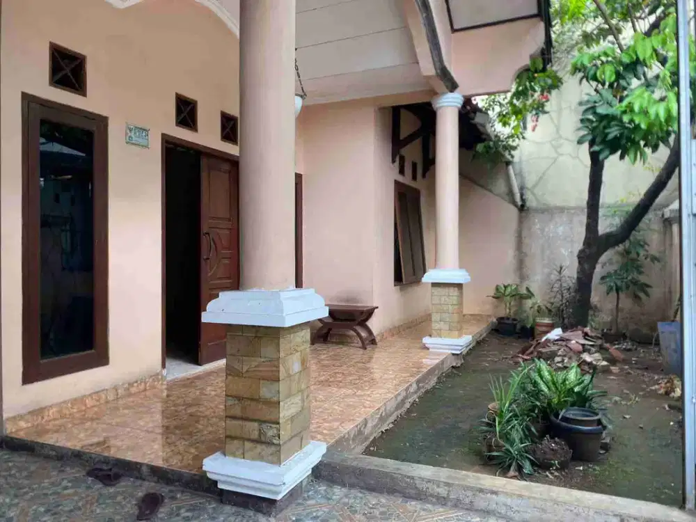 rumah scond terawat dan siap huni di batu ampar condet jakarta timur