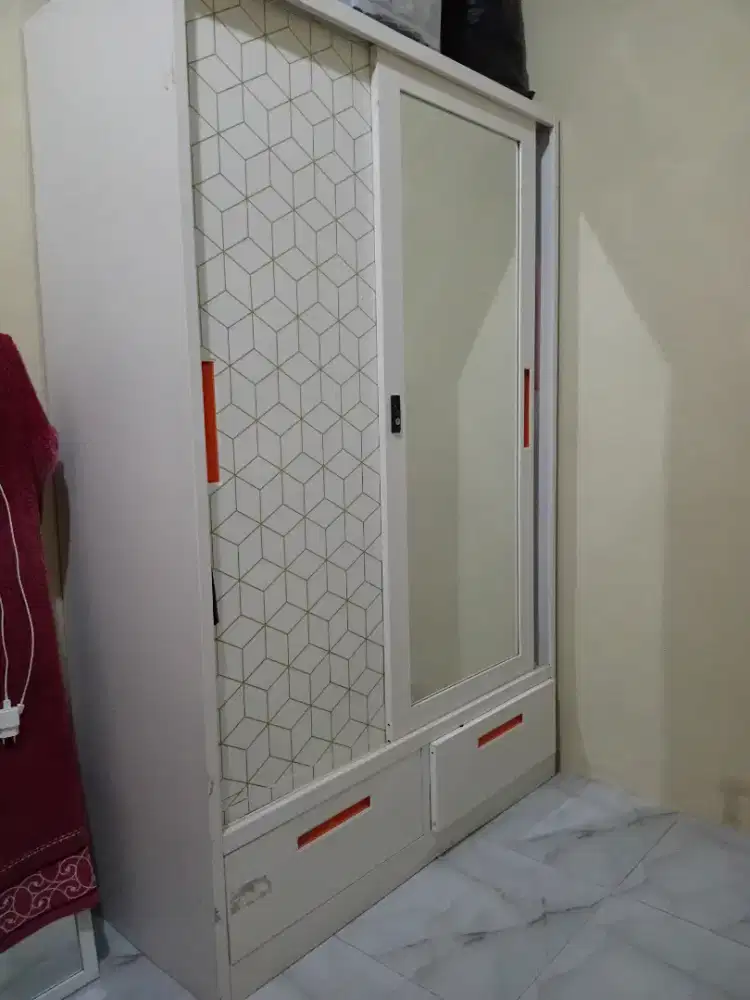 Lemari besi 2 pintu besar