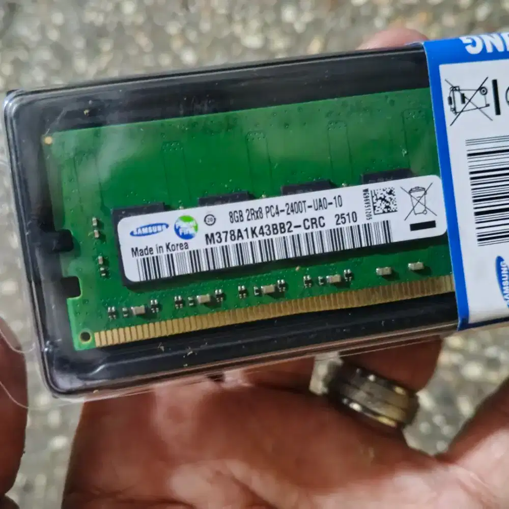 Samsung RAM PC DDR4 8GB PC4-2400T-UA0-10