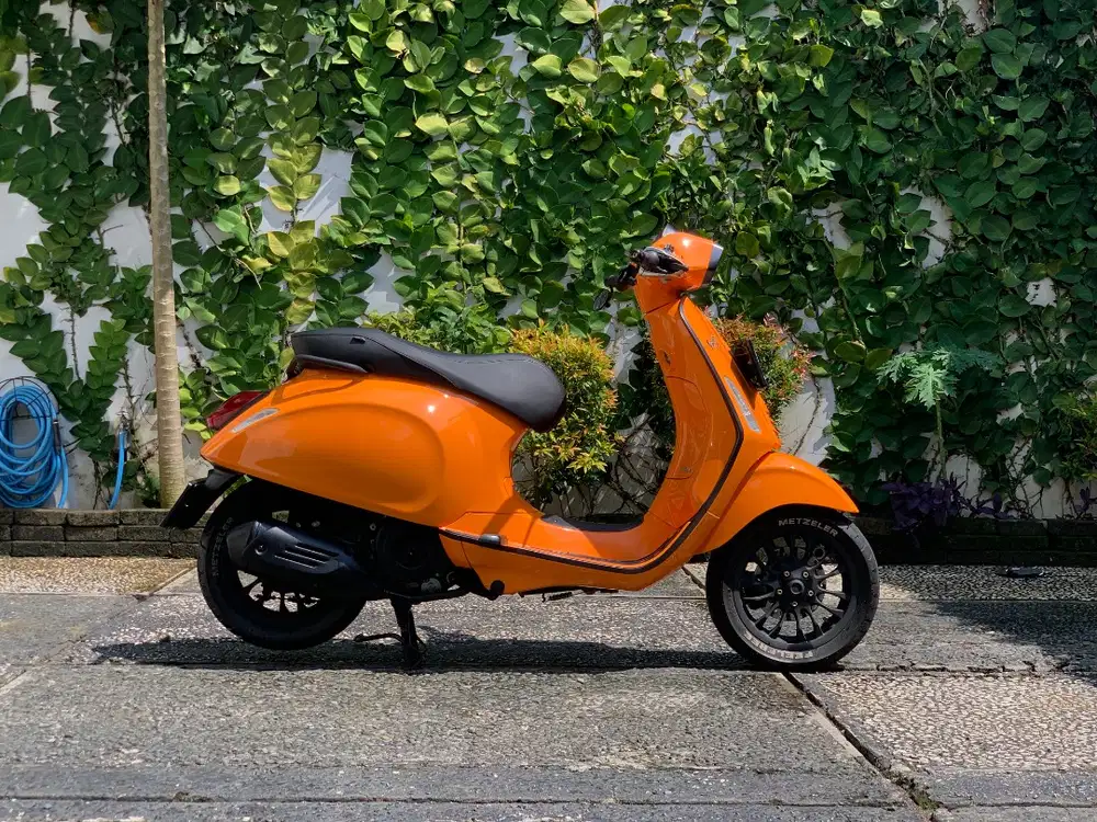 PIAGGIO VESPA SPRINT IGET 150 TH 2016 ORANGE MULUS LOW KM