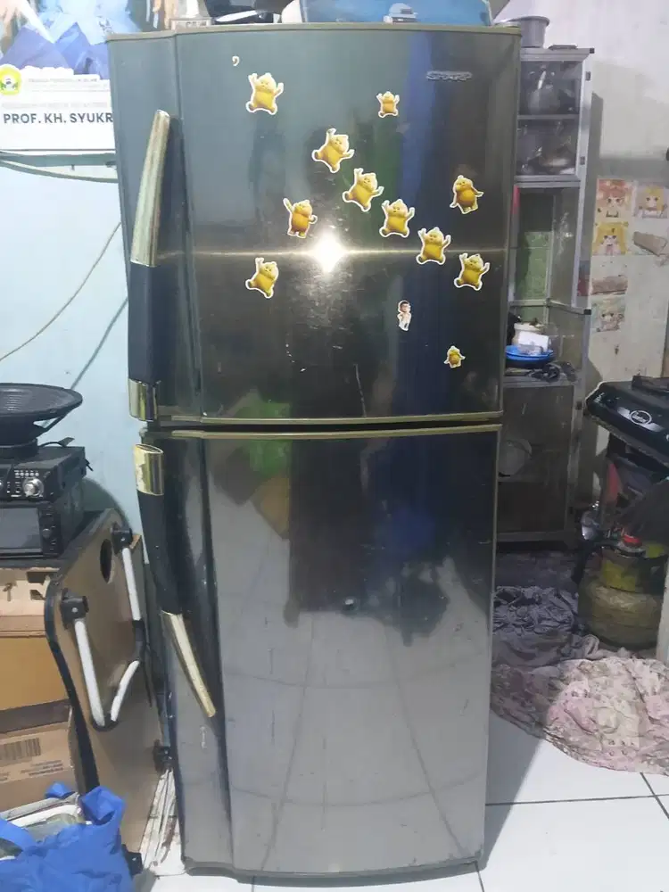 jual kulkas 2 pintu masih oke bnget
