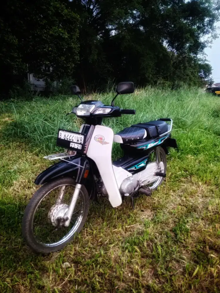 ASTREA LEGENDA 2001