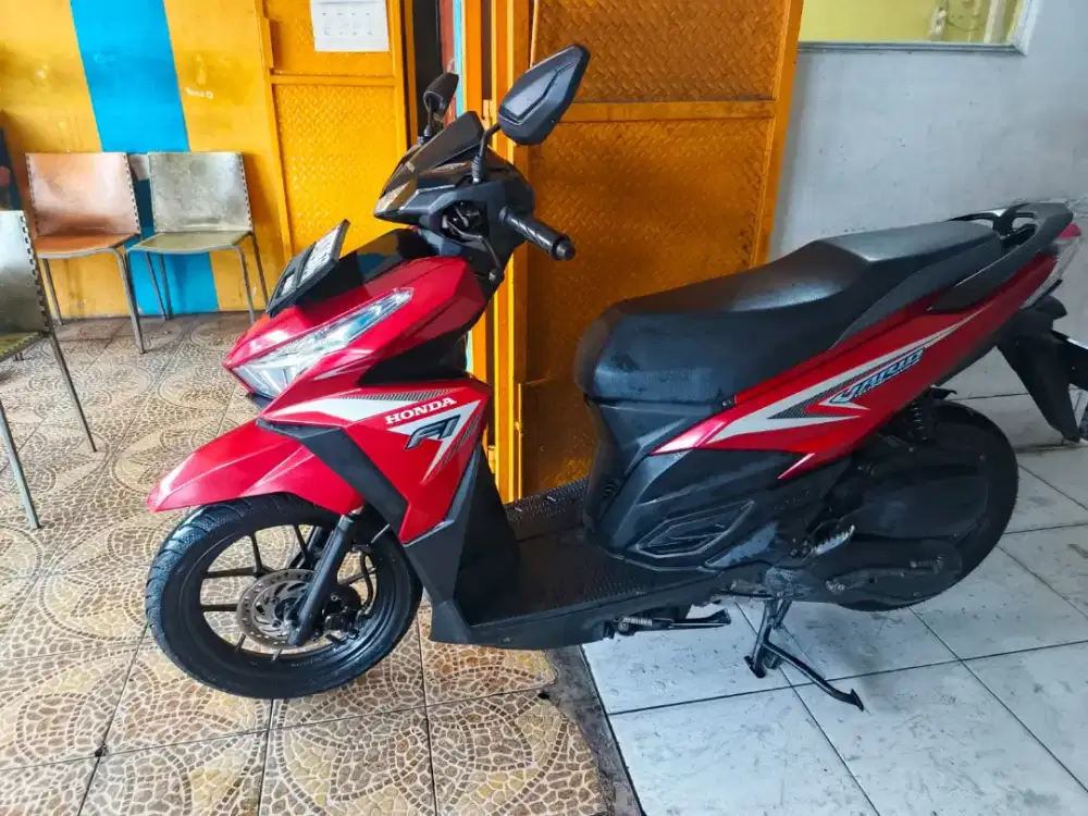 Vario 125 thn 2015 kondisi mulus