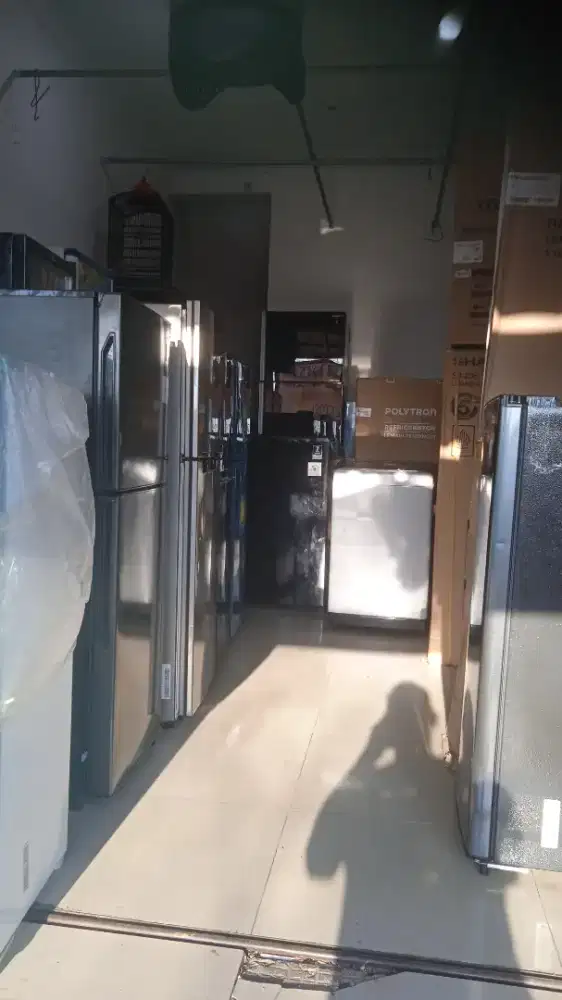 Kulkas seken rasa baru.