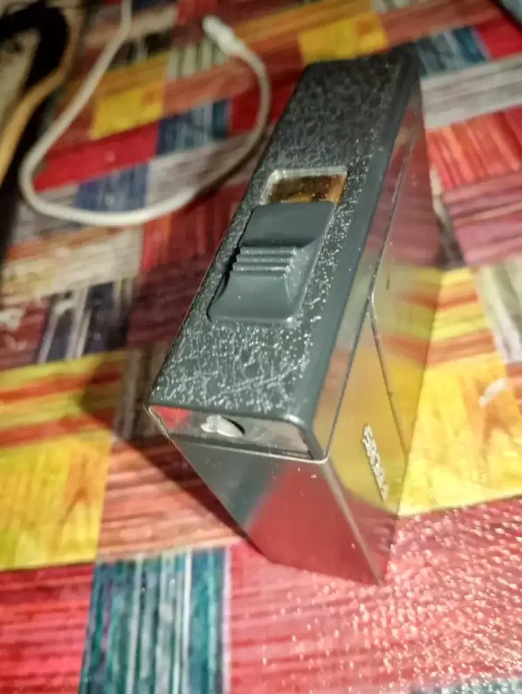 Tempat rokok plus korek api nya unik