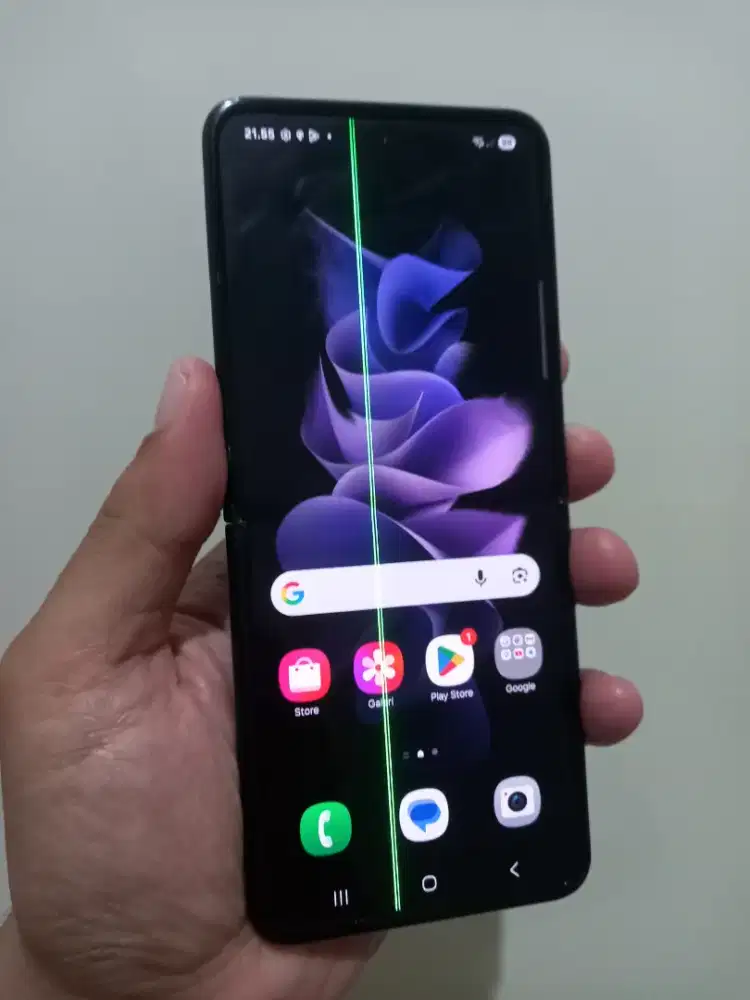 Samsung Galaxy Z Flip 3 Ram 8/128Gb Fullset ada minus layar garis aja