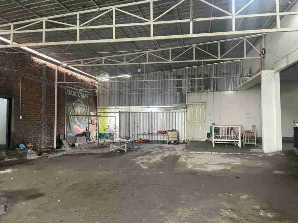 Dijual via lelang Gudang di Pakal Surabaya