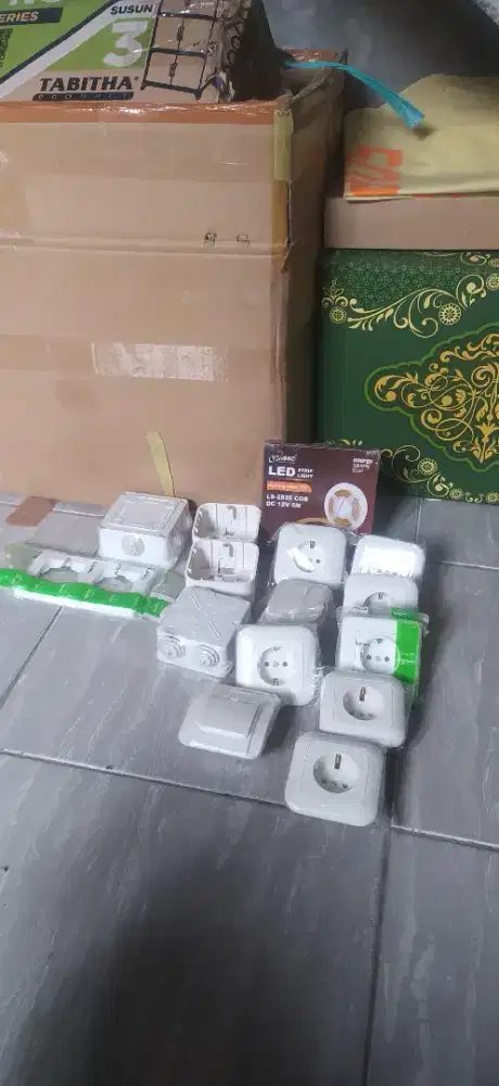 Stopkontak saklar dll