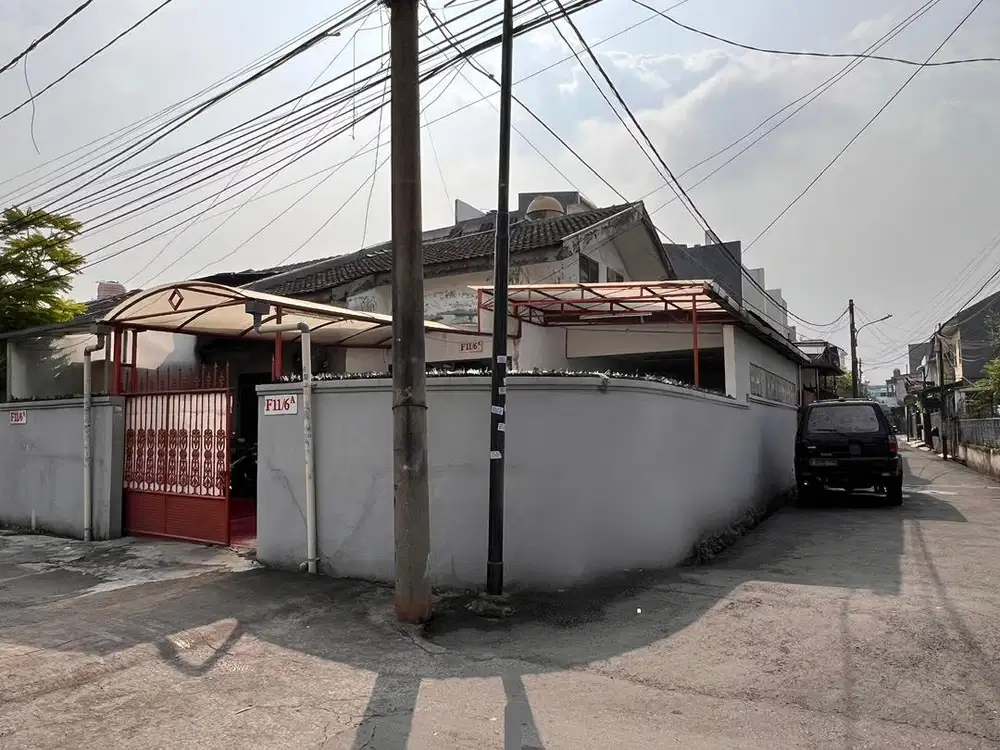 Dijual (HOOK) LT 150M LB 120MPerumahanTaman Ratu Flamboyan Timur 4 SHM