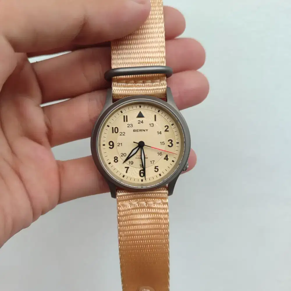 BERNY-Men Quartz Titanium Field Watch-T2596M