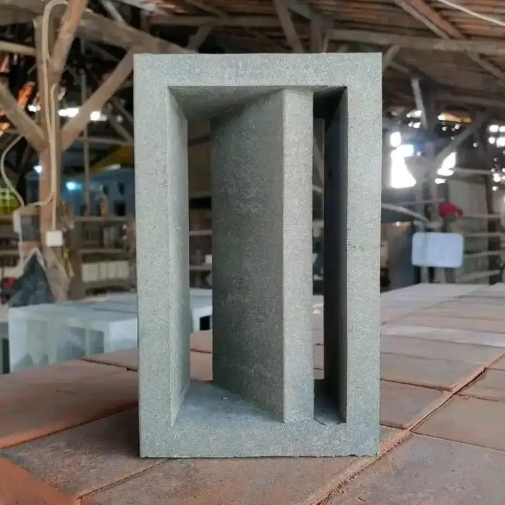 Loster beton minimalis