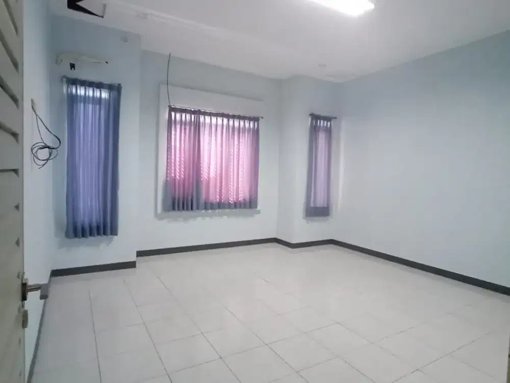 Dijual Ruko 2 Lantai Nyaman Siap Pakai Lokasi di Taman Kopo Indah 3 Bandung