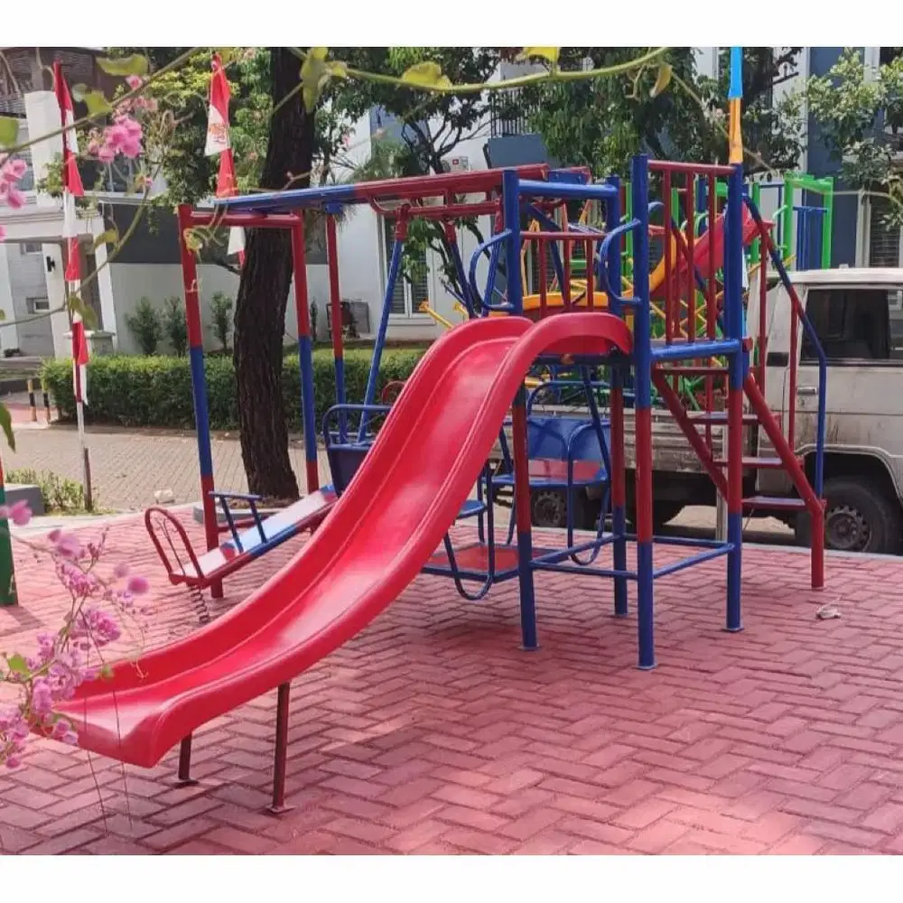 Mainan anak tiga set pakai tangga lebar