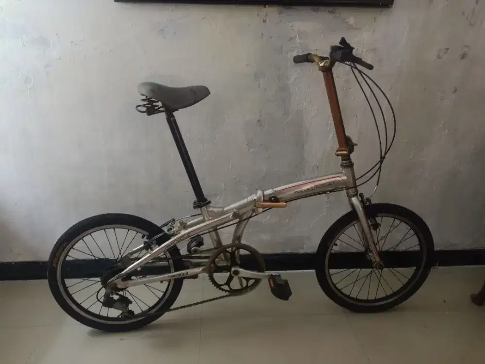 Sepeda Lipat Wymcycle Pochet Rochet UK 20 Alloy