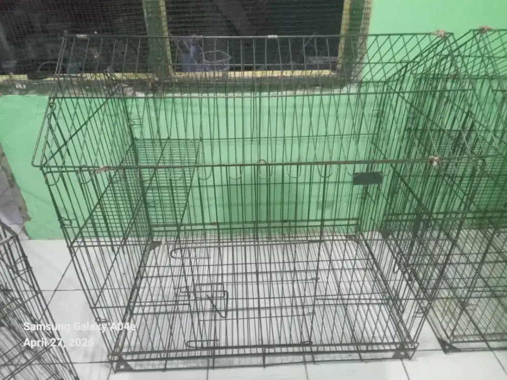 Kandang kucing bekas