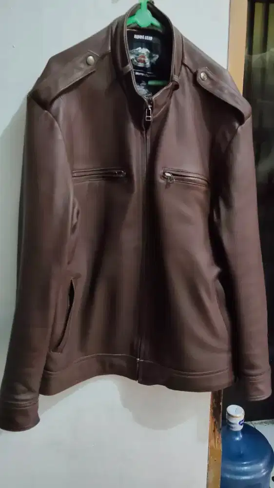 Dijual jaket kulit asli domba ukuran XL slimp coklat kopi