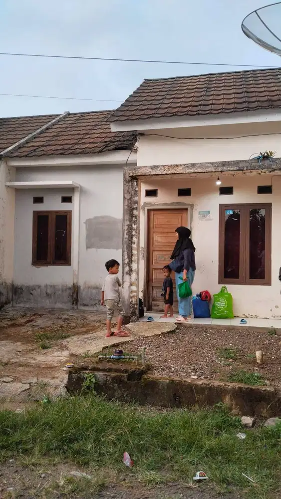 DIJUAL CEPAT! RUMAH + LANGSUNG HASIL SEWA DI Cikembar