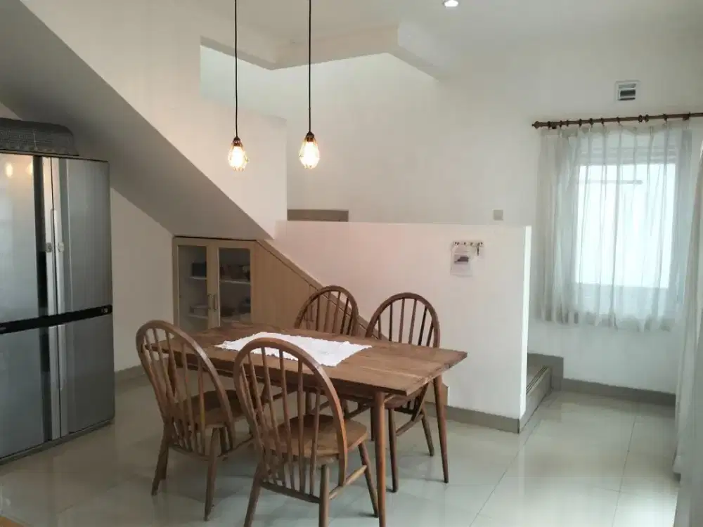 Rumah Estetik Awiligar Cigadung Hadap Timur - Dekat Dago (BU)