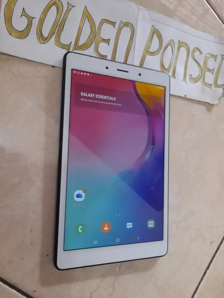 Galaxy Tab A8inch+Sim bisa telpon(32Gn/Ram2Gb)Jaringan4G#Golden Ponsel