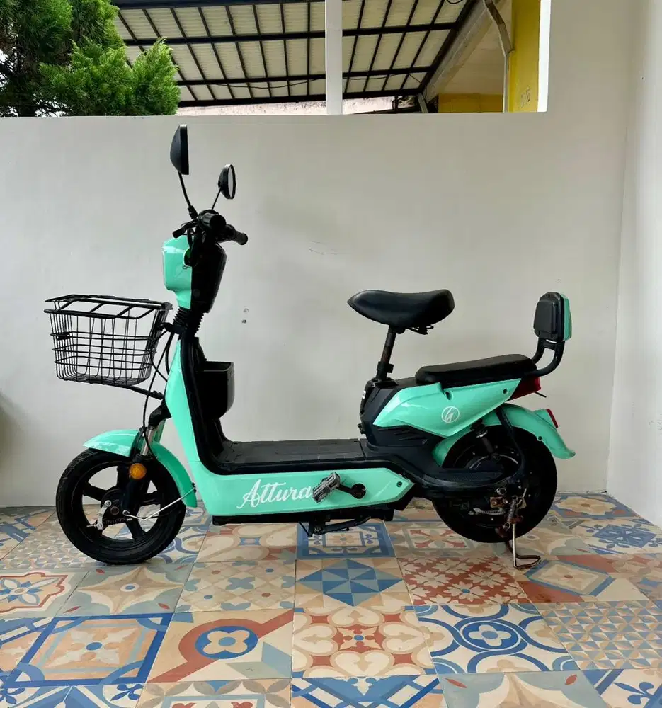 SEPEDA LISTRIK GENIO ATTURA