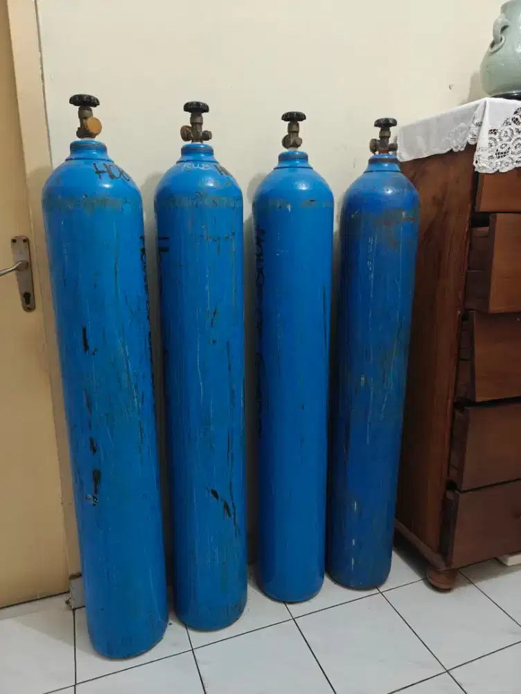 Tabung oksigen 4 unit 6m3 bekas kondisi bagus