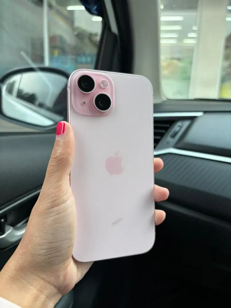 Iphone 15 Garansi panjang (pink)