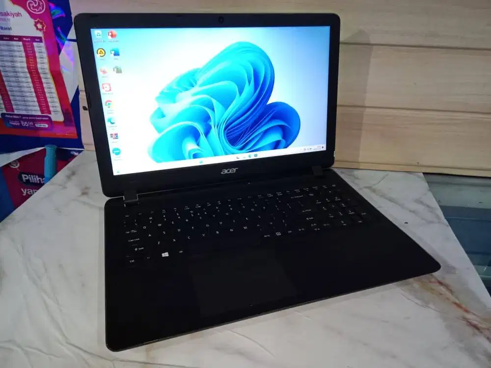 LAPTOP ACER EXTENSA 2540 INTEL CORE I5 7200U