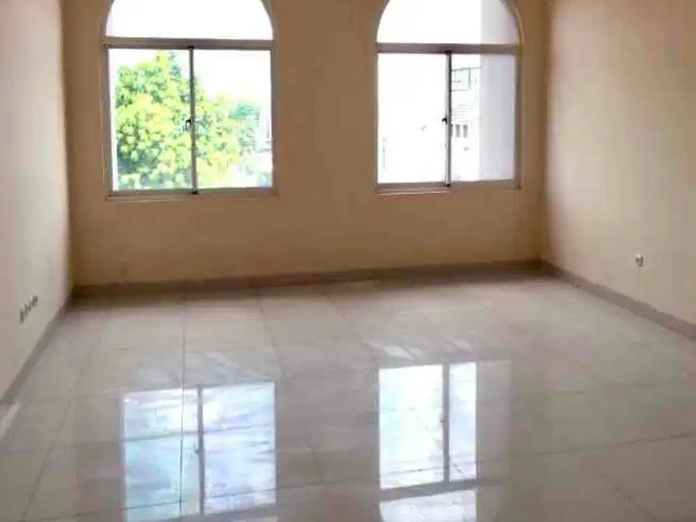 Jual/Sewa Ruko Grand Galaxy City 4,5x15m2 Strategis