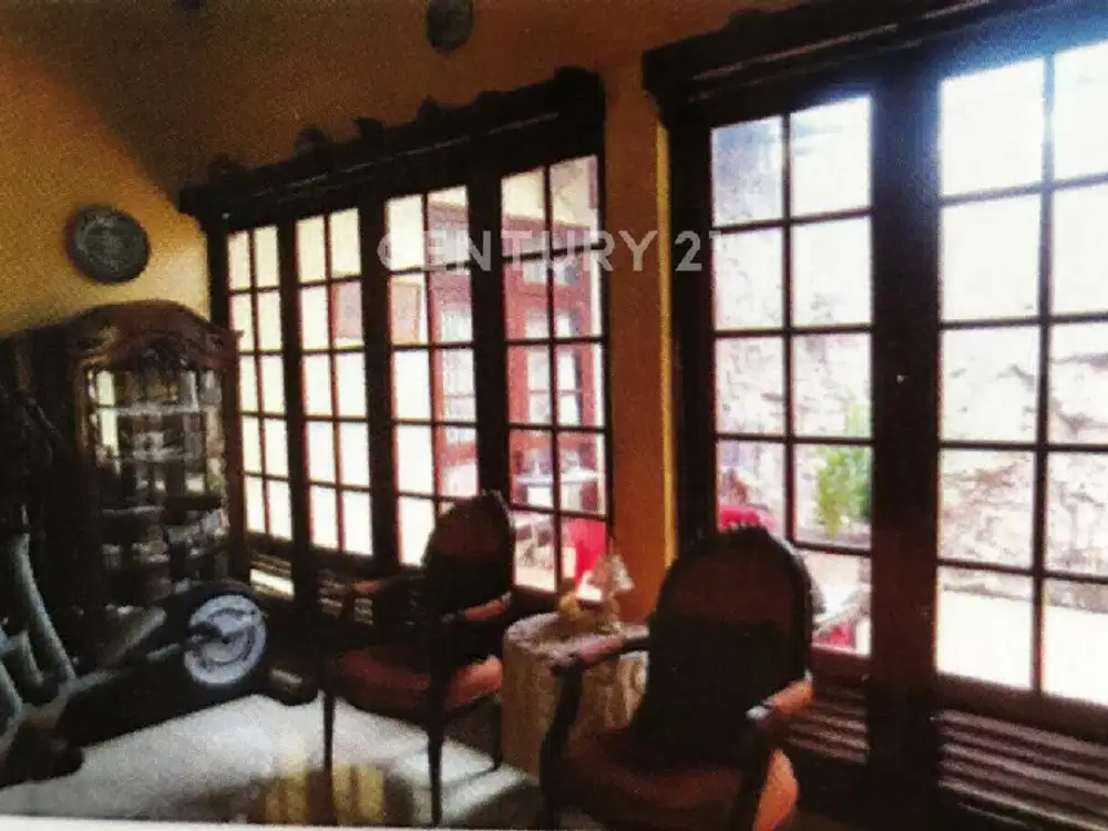 TERMURAH - TURUN  HARGA RUMAH LEBAK BULUS - Strategis Jalan Raya