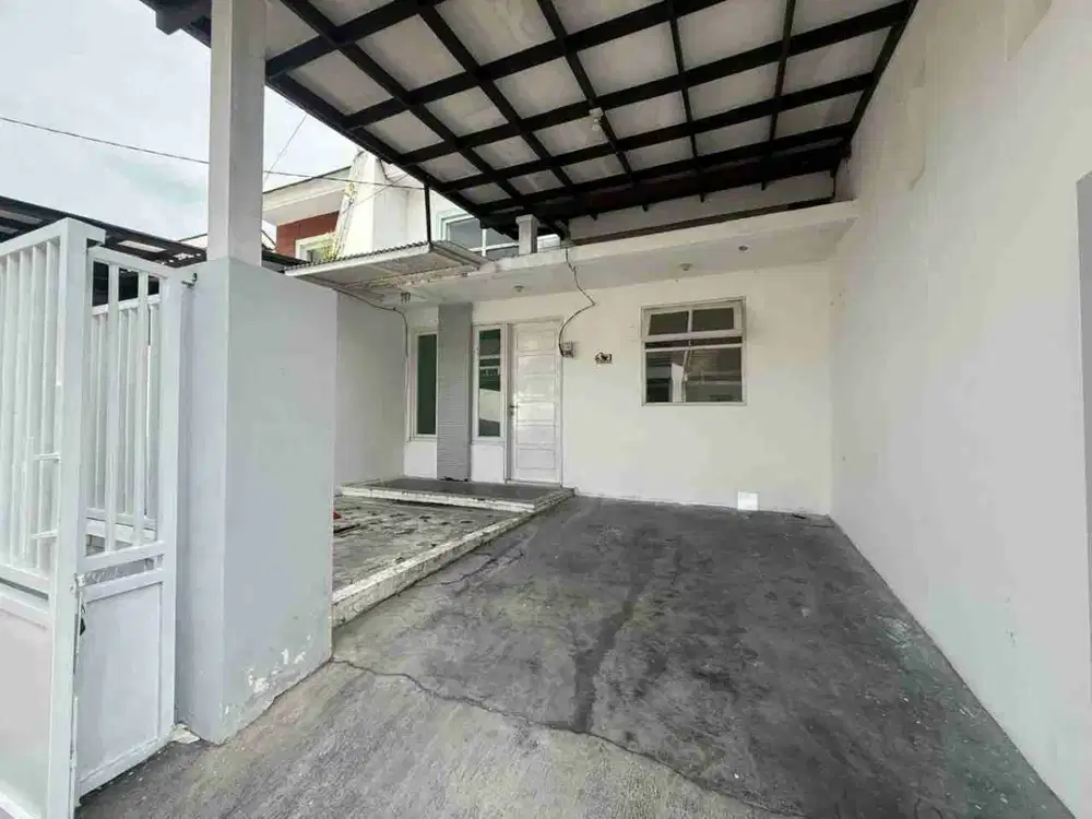 Disewakan rumah cantik, terawat, siap huni Puri Mas Legian