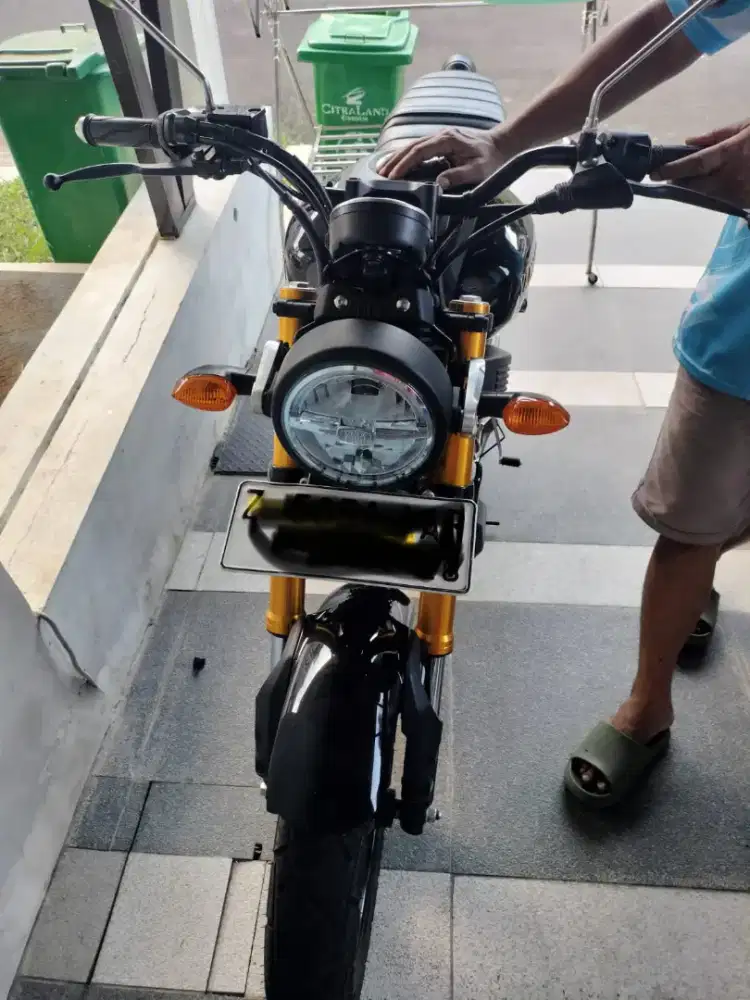 Yamaha xsr 155cc 2023 kumplit plat z sumedang. Mesin sama body 99%baru